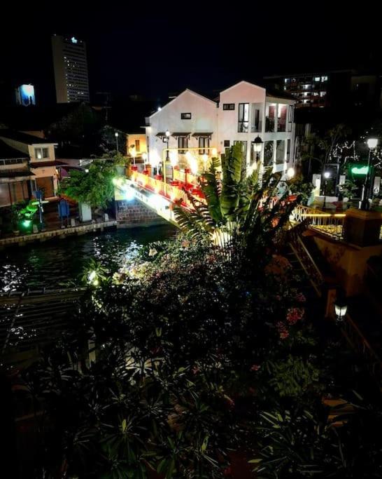 Leju 21 樂居 Explore Malacca From A Riverside House Eksteriør bilde