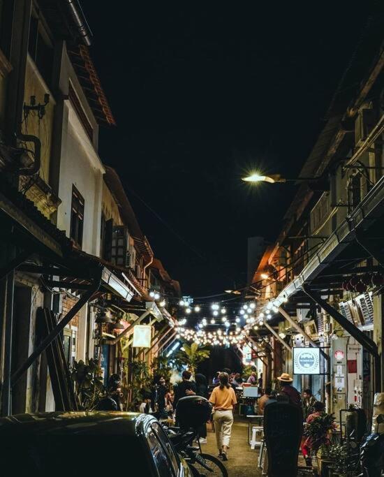 Leju 21 樂居 Explore Malacca From A Riverside House Eksteriør bilde