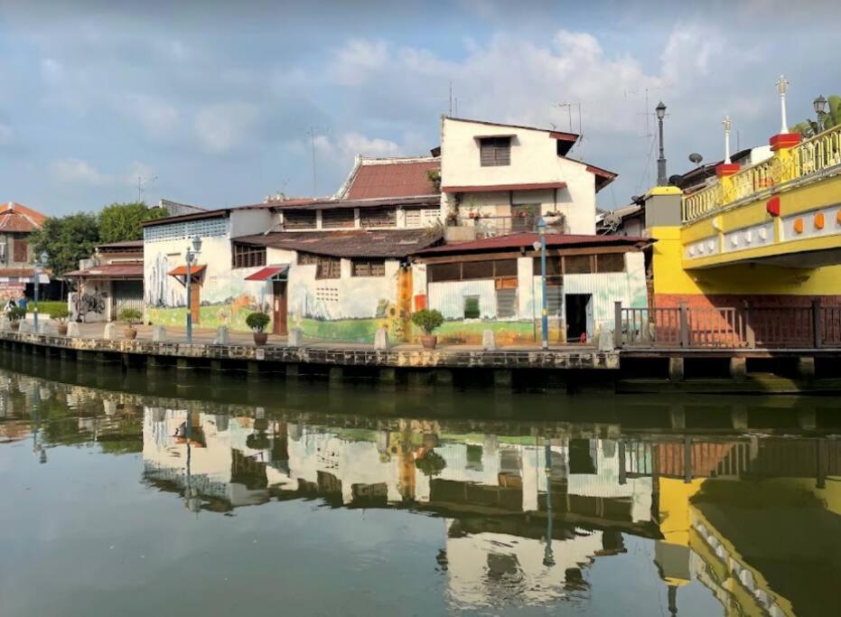Leju 21 樂居 Explore Malacca From A Riverside House Eksteriør bilde